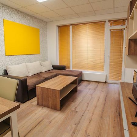 Pansion Storgozia Aparthotel Pleven Exterior photo