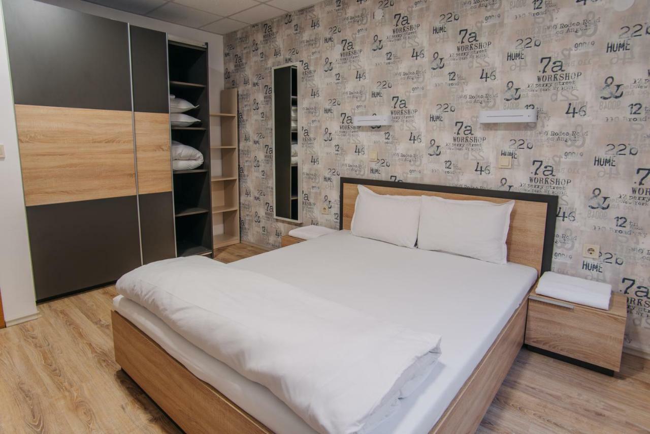 Pansion Storgozia Aparthotel Pleven Exterior photo